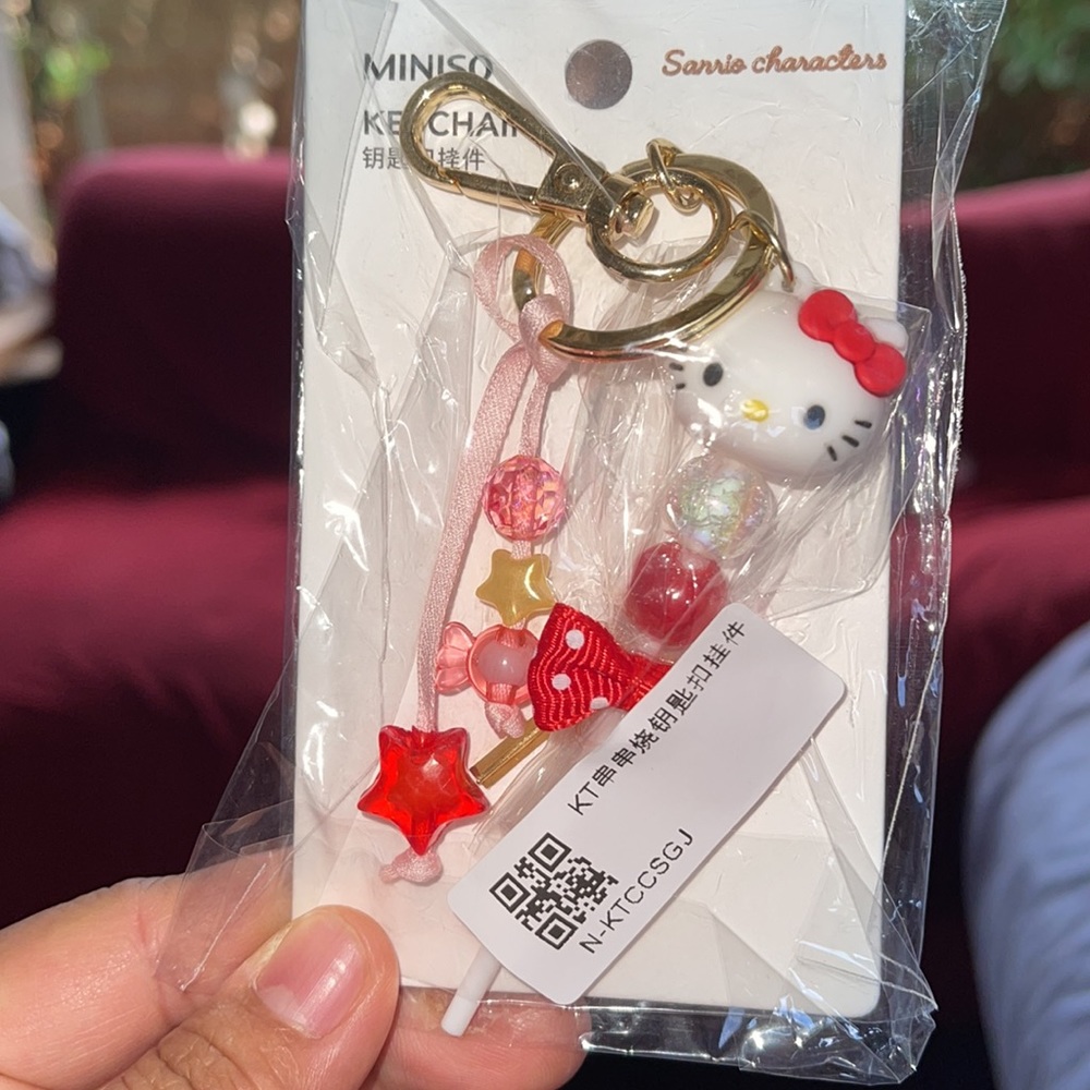 Hello Kitty Keychain - Picture 3 of 4